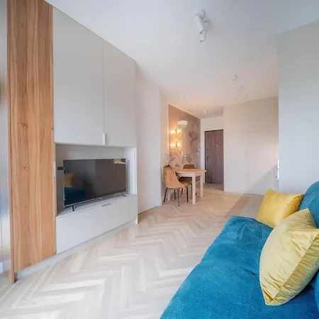 Kierbedzia Apart, Free Parking, Wi-fi Apartamento Varsóvia