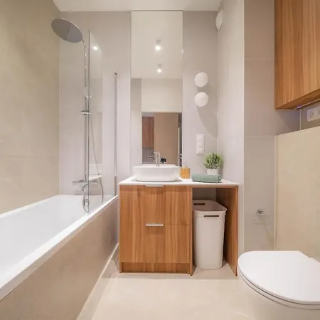Kierbedzia Apart, Free Parking, Wi-fi Apartamento *